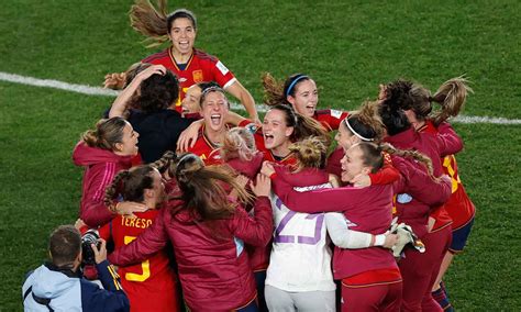 Carmona’s late goal sends Spain to the Women’s World Cup final with a 2-1 win over Sweden